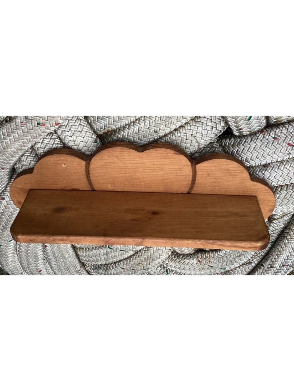 Heart-Shaped Wooden Wall Shelf With Rustic Finish - 16"x8" - Wall-Mounted Storag - Picture 4 of 6